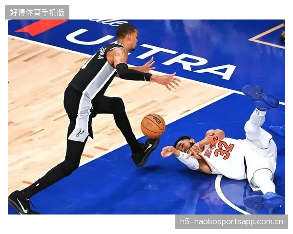 马刺新秀突破上篮得手，球馆爆出掌声：一场属于未来的篮球盛宴